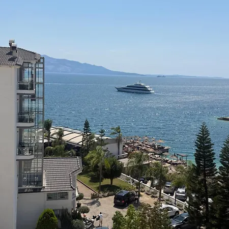 Seafront Horizon * Саранда