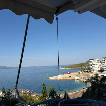 Seafront Horizon Апартаменты